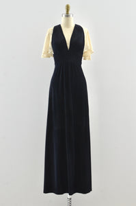 Lace Sleeve Maxi Dress / xs