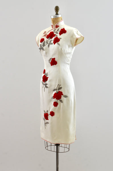 Vintage 1950's Red Velvet Floral Beaded Cheongsam