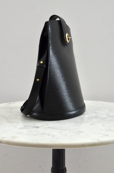 Louis Vuitton Epi Cluny Black