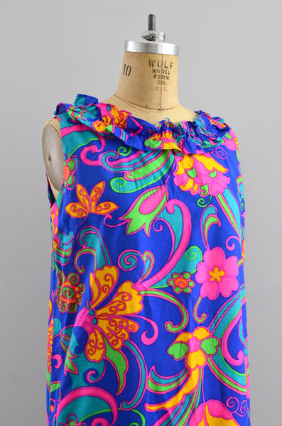 Vintage 1960s Hawaiian Dress