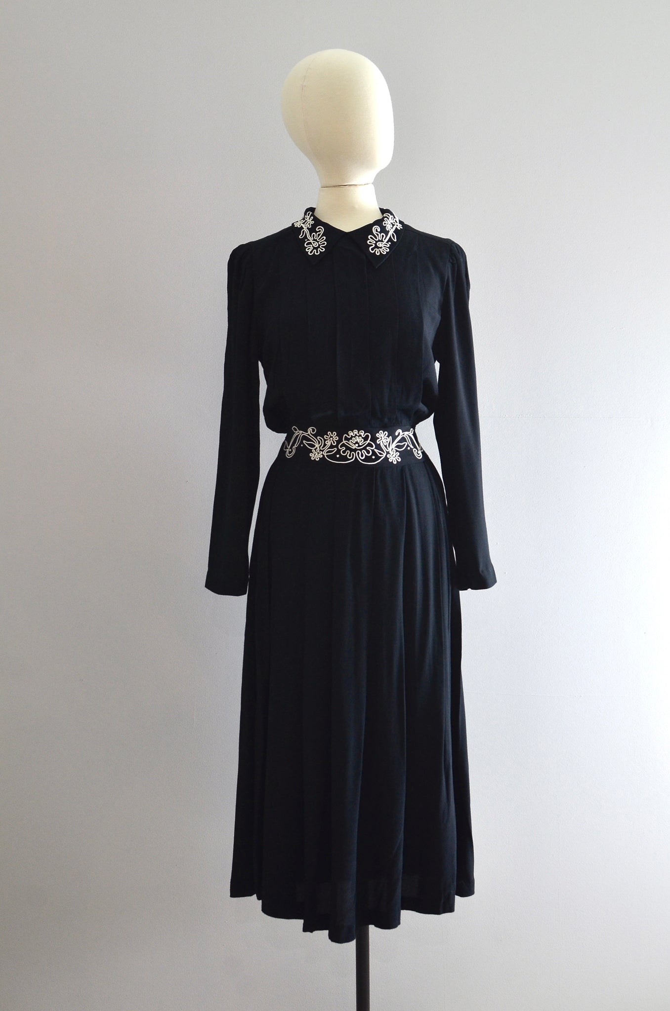 Vintage Karin Stevens Soutache Dress