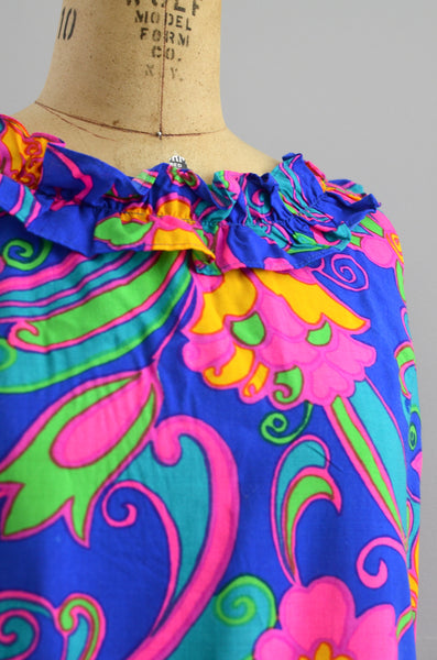 Vintage 1960s Hawaiian Dress