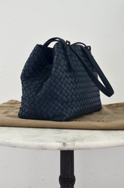 Bottega Veneta Cesta Tote Intrecciato Leather Bag Small