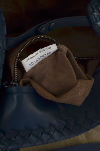 Bottega Veneta Cesta Tote Intrecciato Leather Bag Small