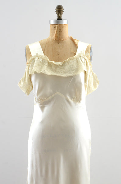 Vintage 1940's  Off-Shoulder Nightgown