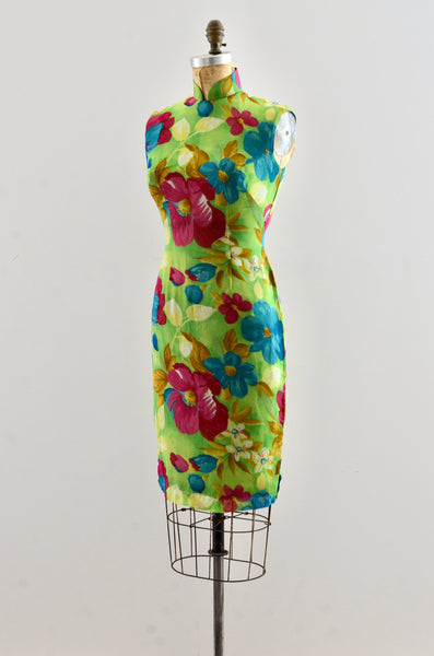 Vintage 60's Green Silk Chiffon Cheongsam