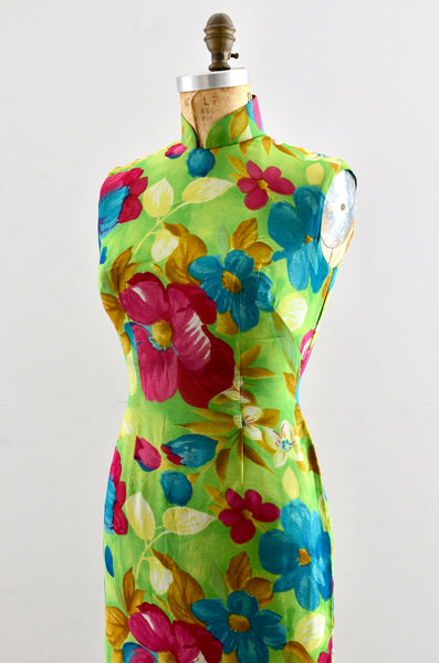 Vintage 60's Green Silk Chiffon Cheongsam