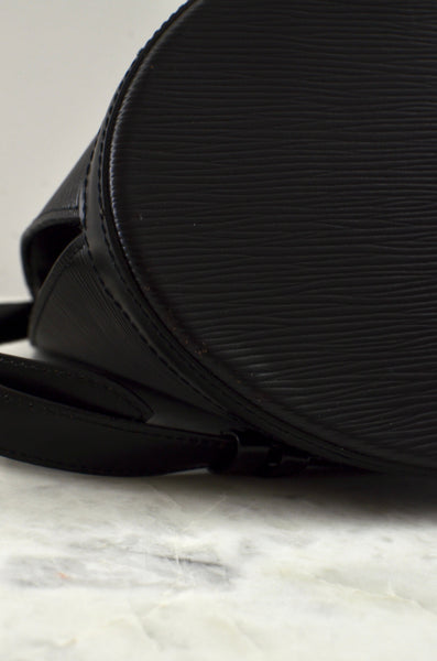 Louis Vuitton Epi Cluny Black Bag