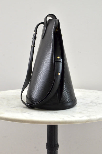 Louis Vuitton Epi Cluny Black Bag
