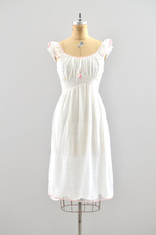 Vintage 1950s Embroidered Nightgown