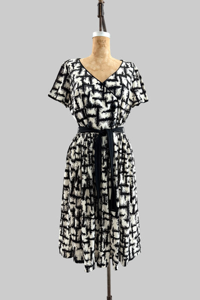 SPRING CLEANING - 1950s Dress