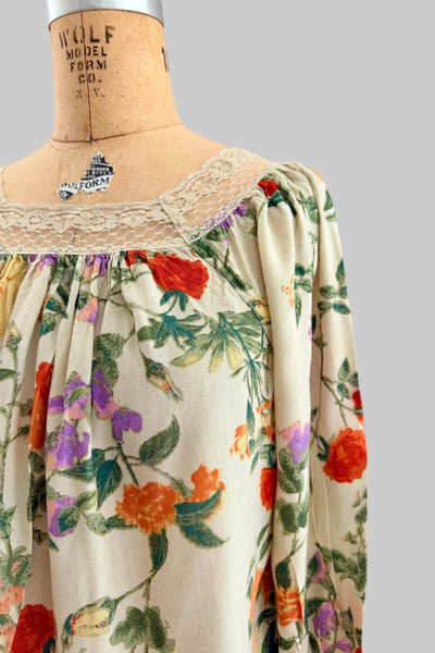 SPRING CLEANING - 90s Floral Top