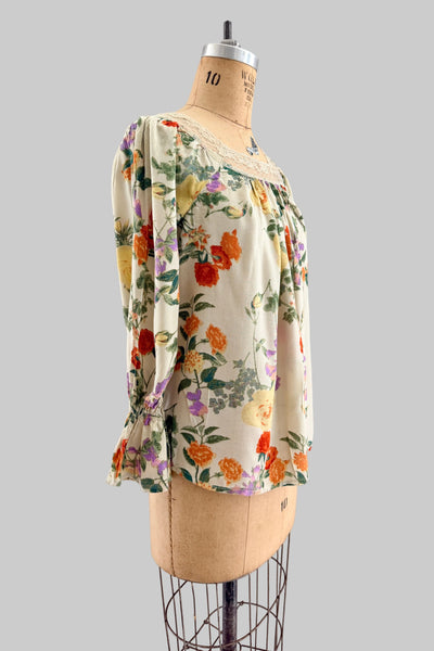 SPRING CLEANING - 90s Floral Top