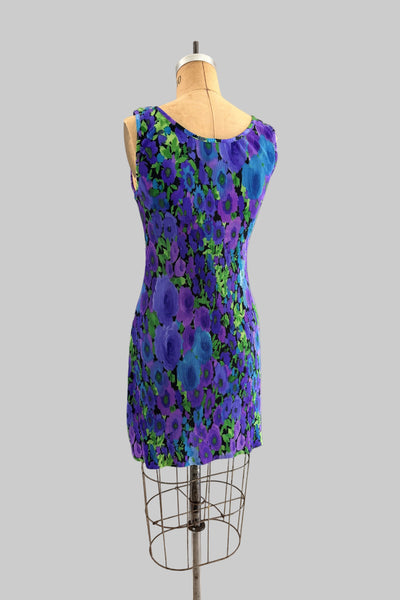 SPRING CLEANING - 90s Dress