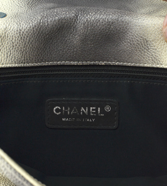 CHANEL Caviar Ombré Flap Bag Medium