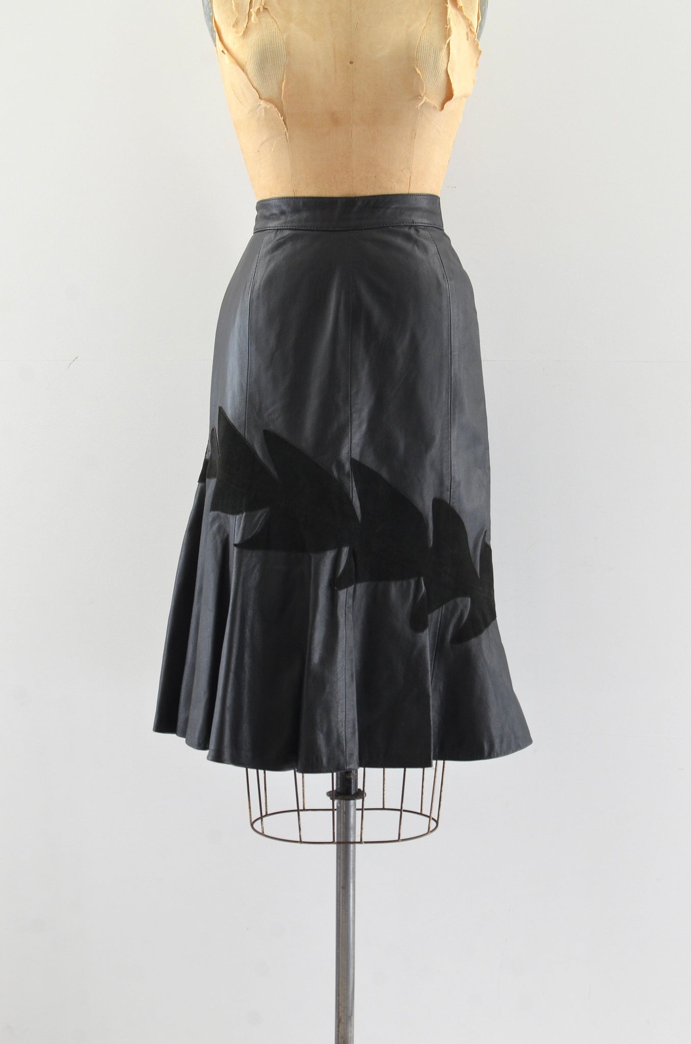 Flared Leather Skirt / XS S