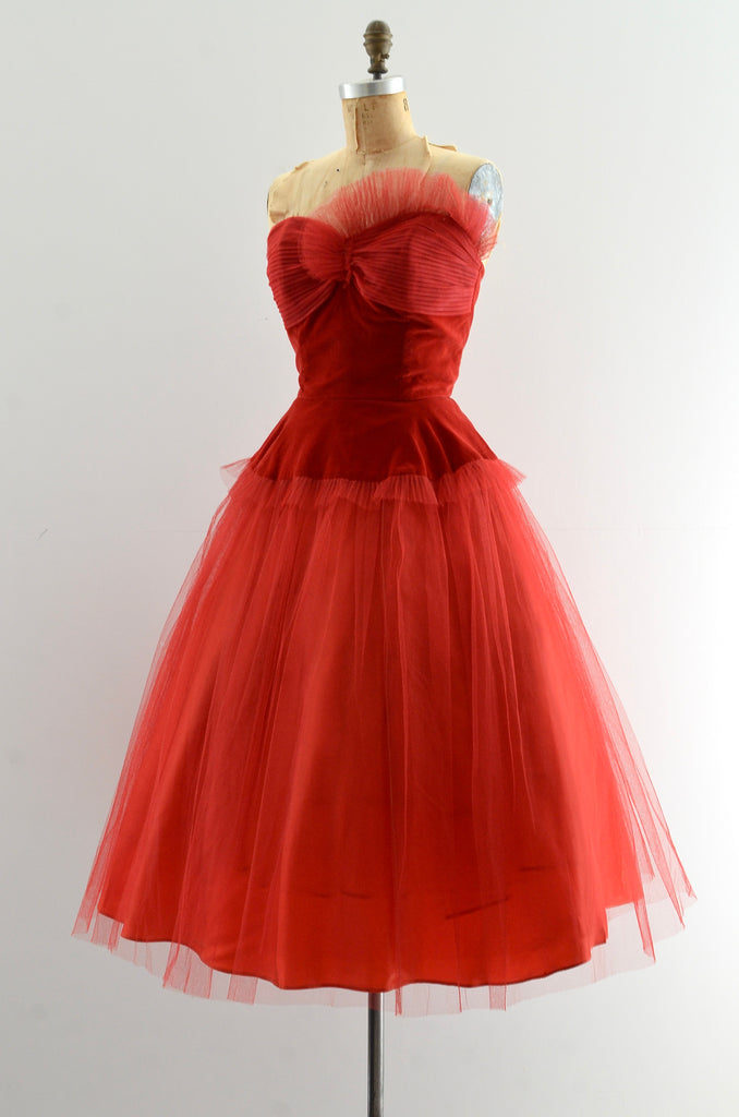 Simuler boom trække sig tilbage Vintage 1950's Red Tulle Dress – Pickled Vintage