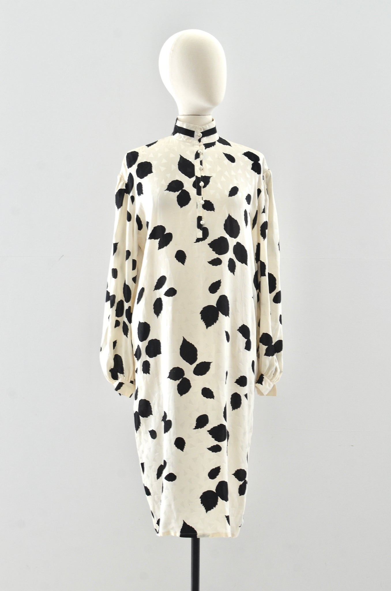 Black Leaf Print Silk Dress / M