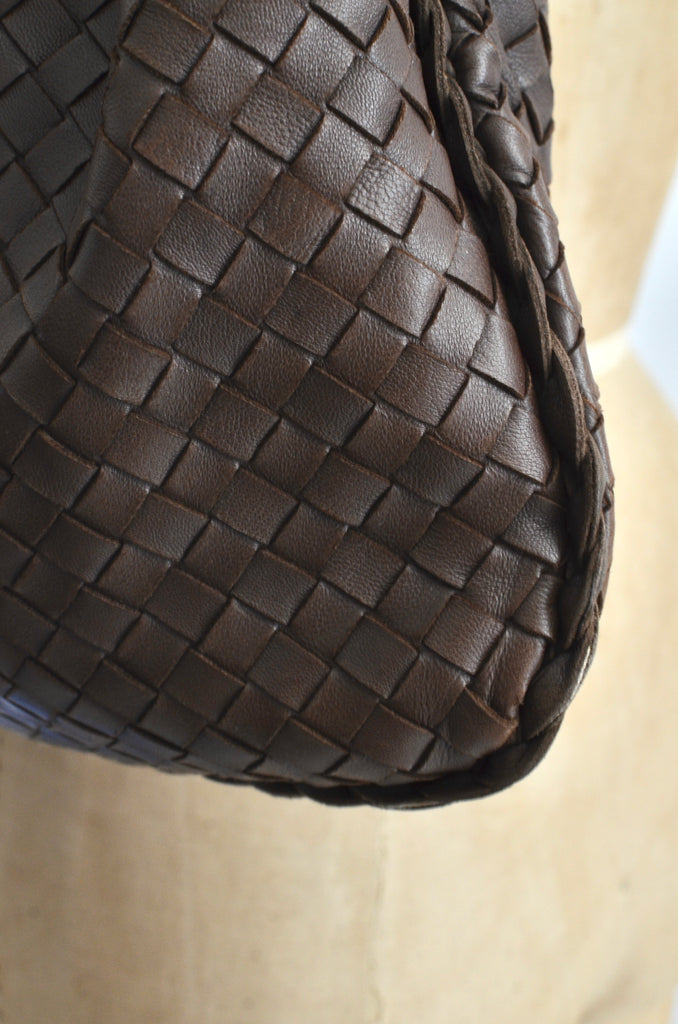 Bottega Veneta Intrecciato Medium Veneta Hobo - Brown Hobos, Handbags -  BOT204139