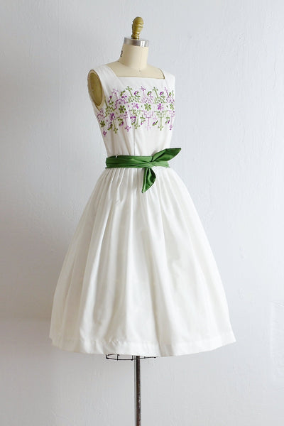 Vintage Embroidered White 50s Dress - Pickled Vintage