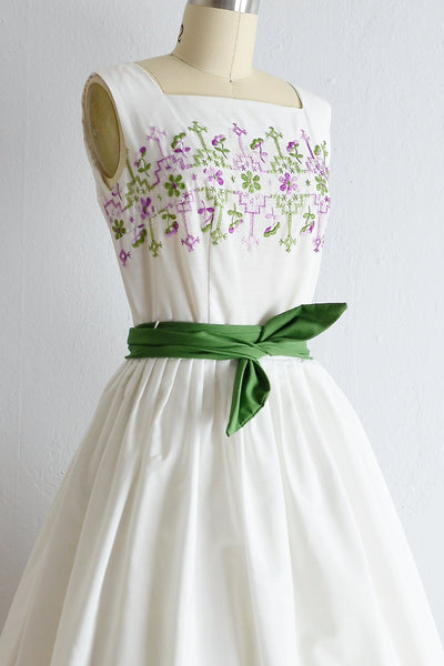 Vintage Embroidered White 50s Dress - Pickled Vintage