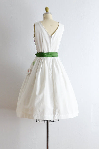 Vintage Embroidered White 50s Dress - Pickled Vintage