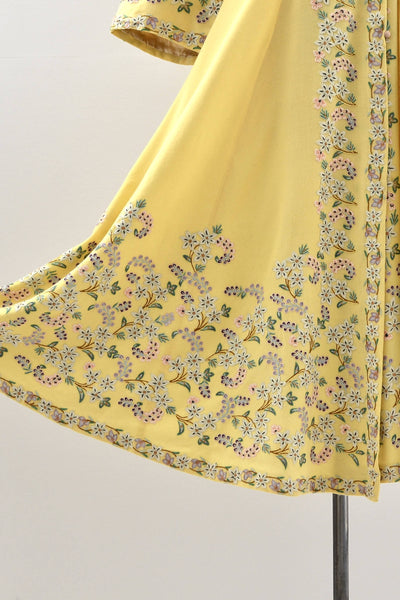 1930s Crewel Embroidered Robe