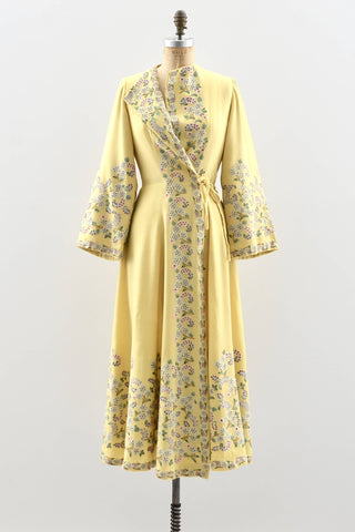 1930s Crewel Embroidered Robe