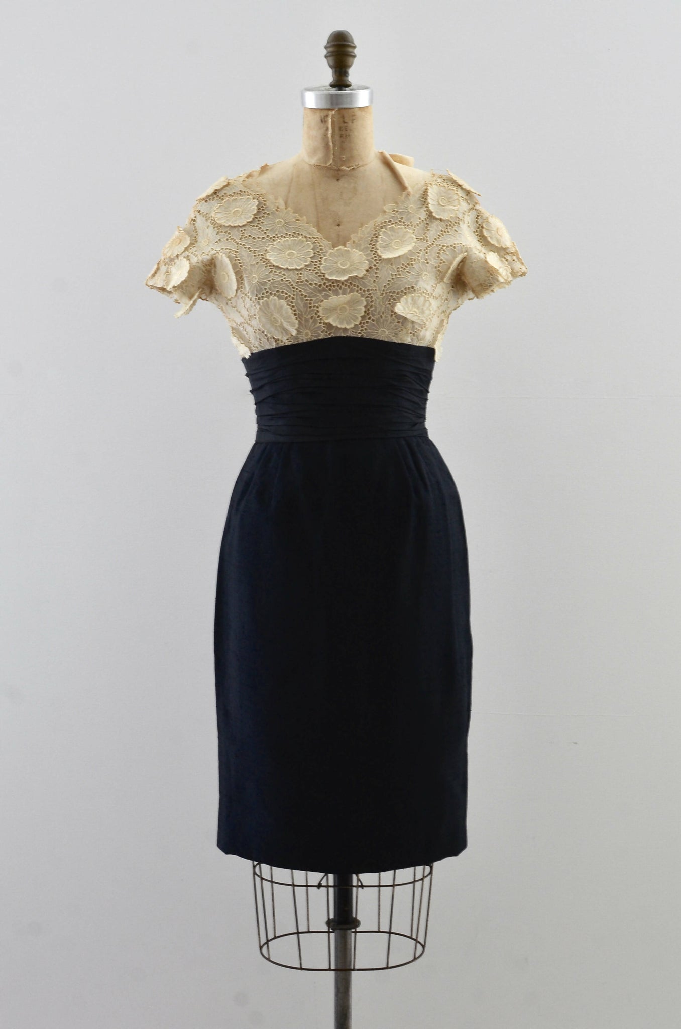 Vintage 1950s Wiggle Dress