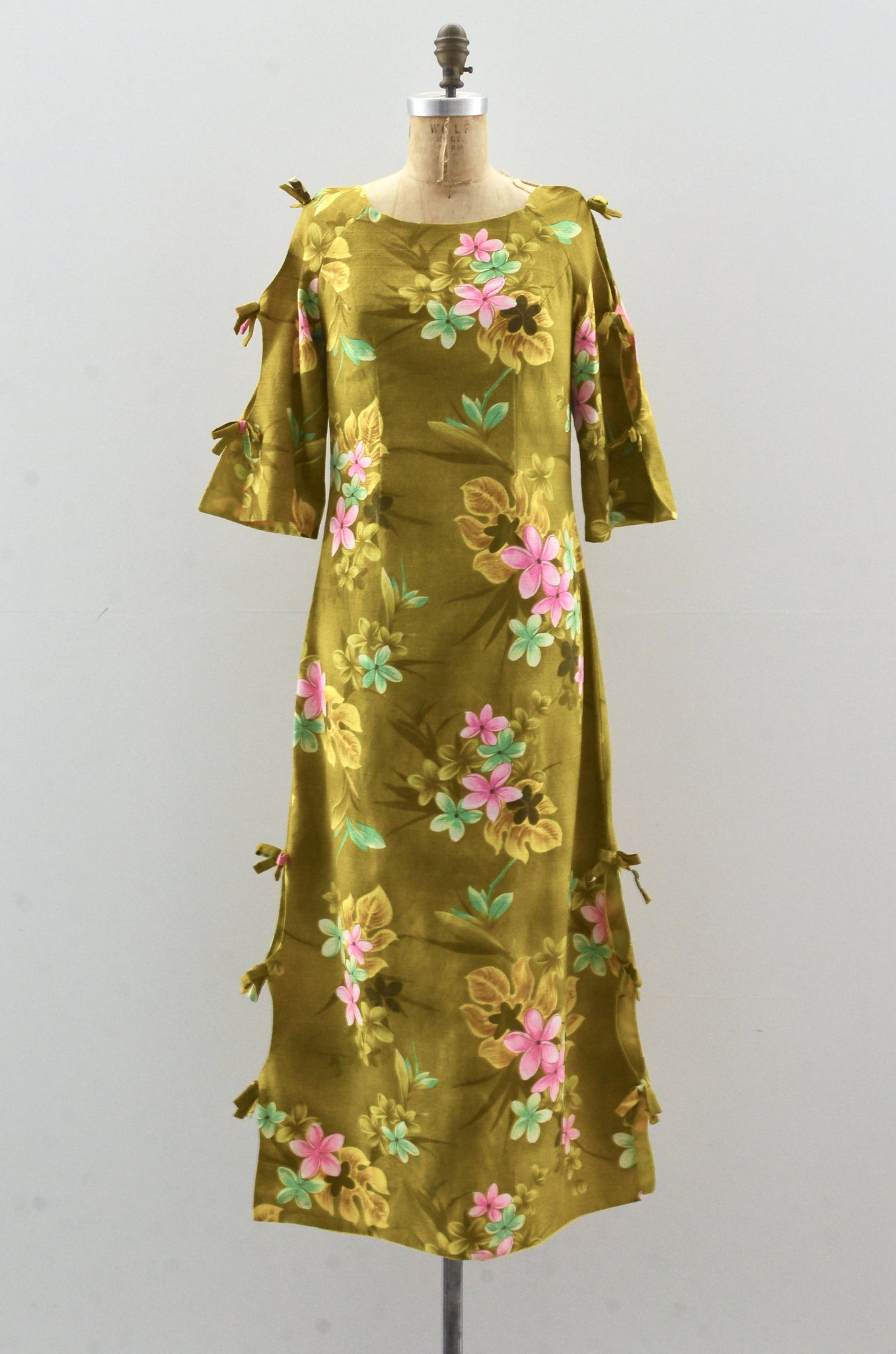 Gold Barkcloth Hawaiian Dress