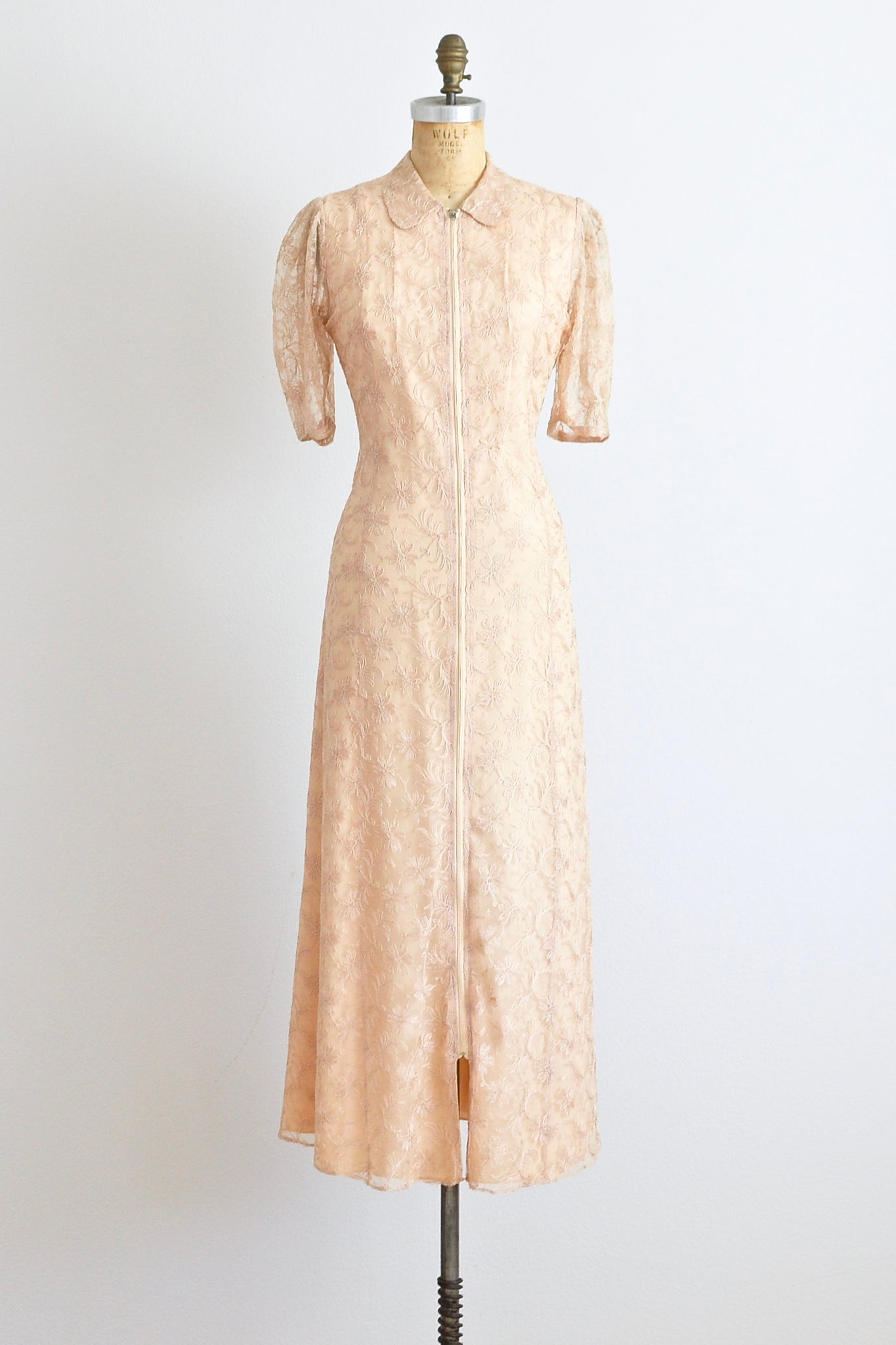 1940s Lace Dressing Gown - Pickled Vintage