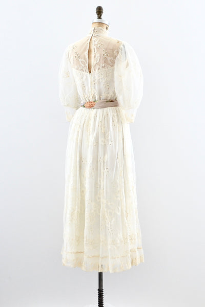 Puff Sleeve Lace Dress / S M