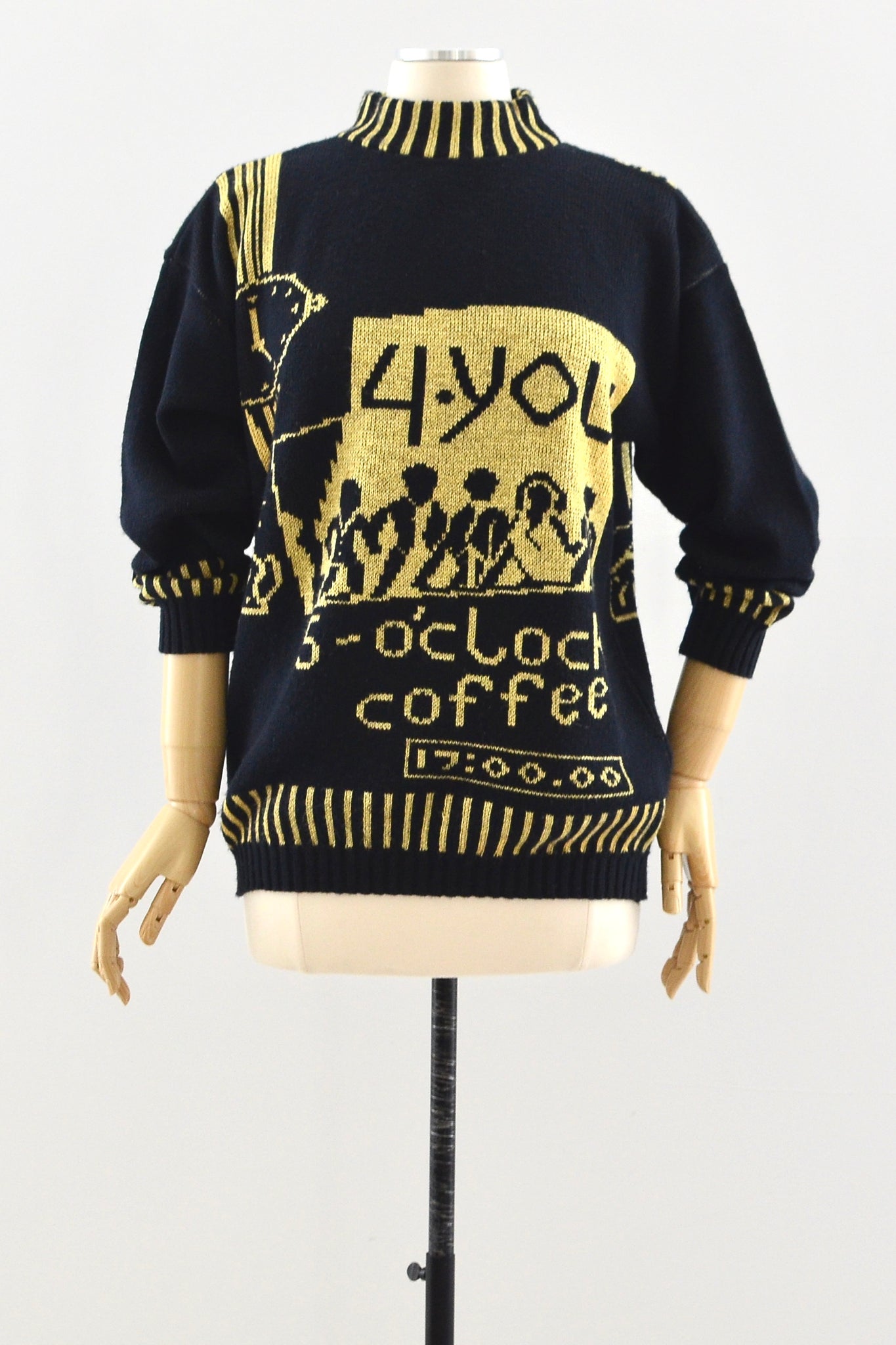 Coffee O'clock Pullover