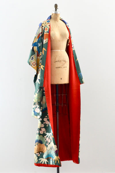 Fine Ceremonial Uchikake Kimono