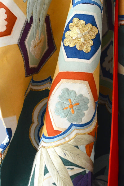Fine Ceremonial Uchikake Kimono
