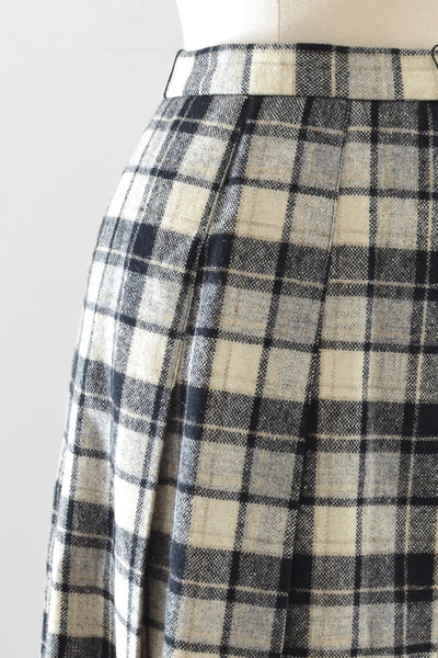 Plaid Skirt / M