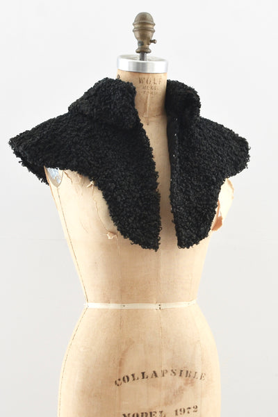 Noir Cape