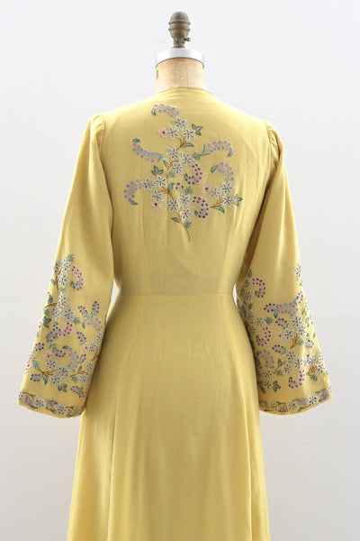1930s Crewel Embroidered Robe